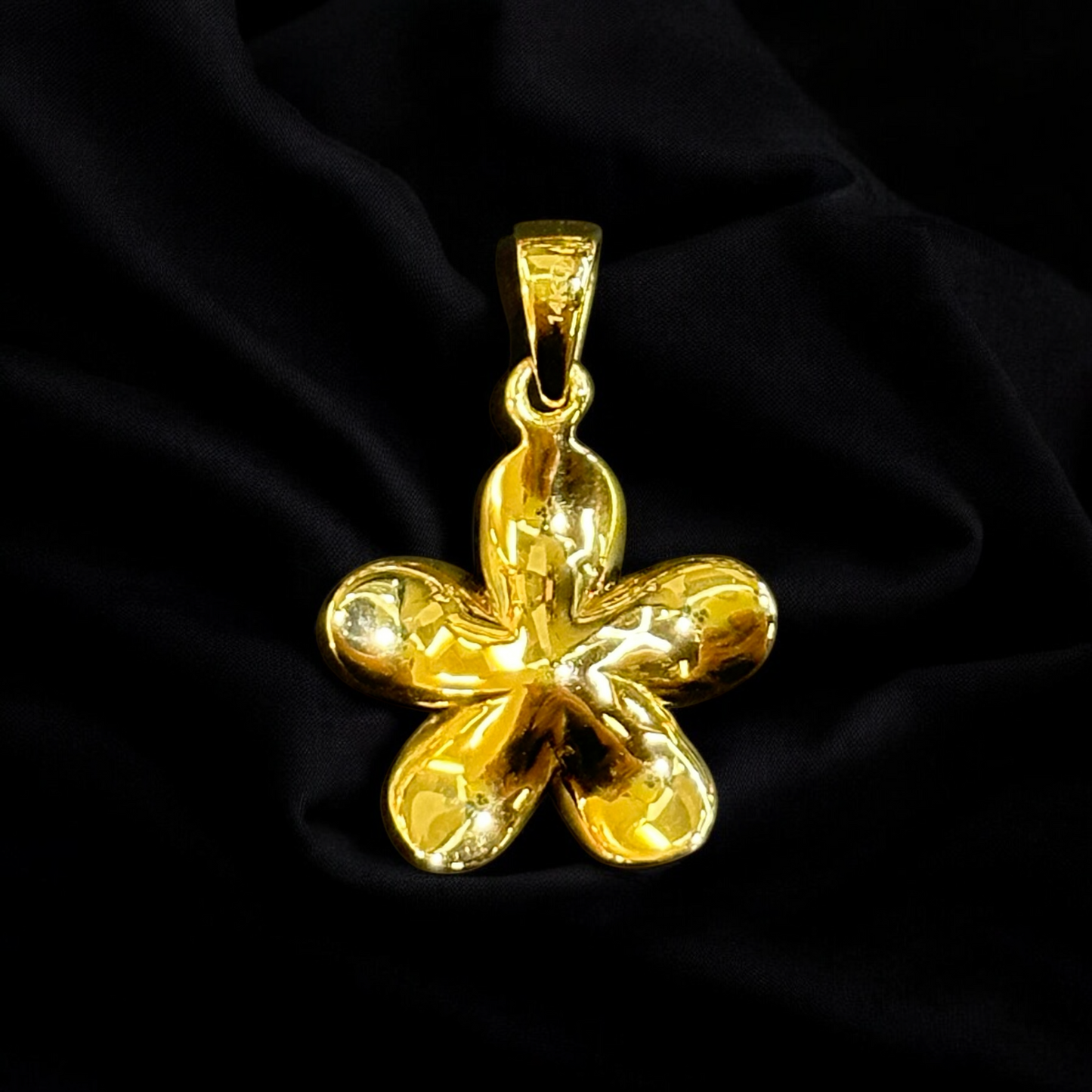 Hawaii Flower Center Stone Pendant 14k Gold